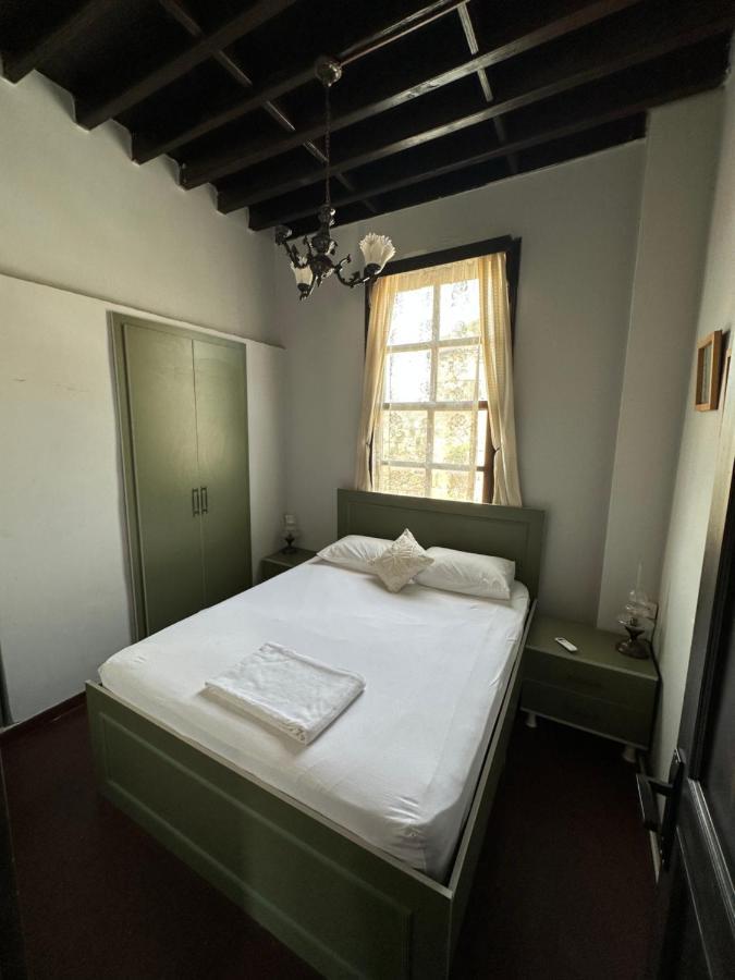 Lords Hostel & Pub Antalya Kültér fotó